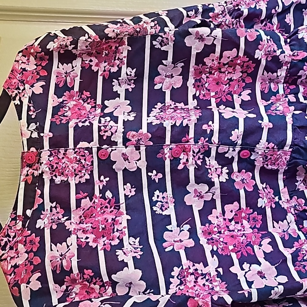 Crown & Ivy kids girls medium floral shirt - Picture 4 of 6